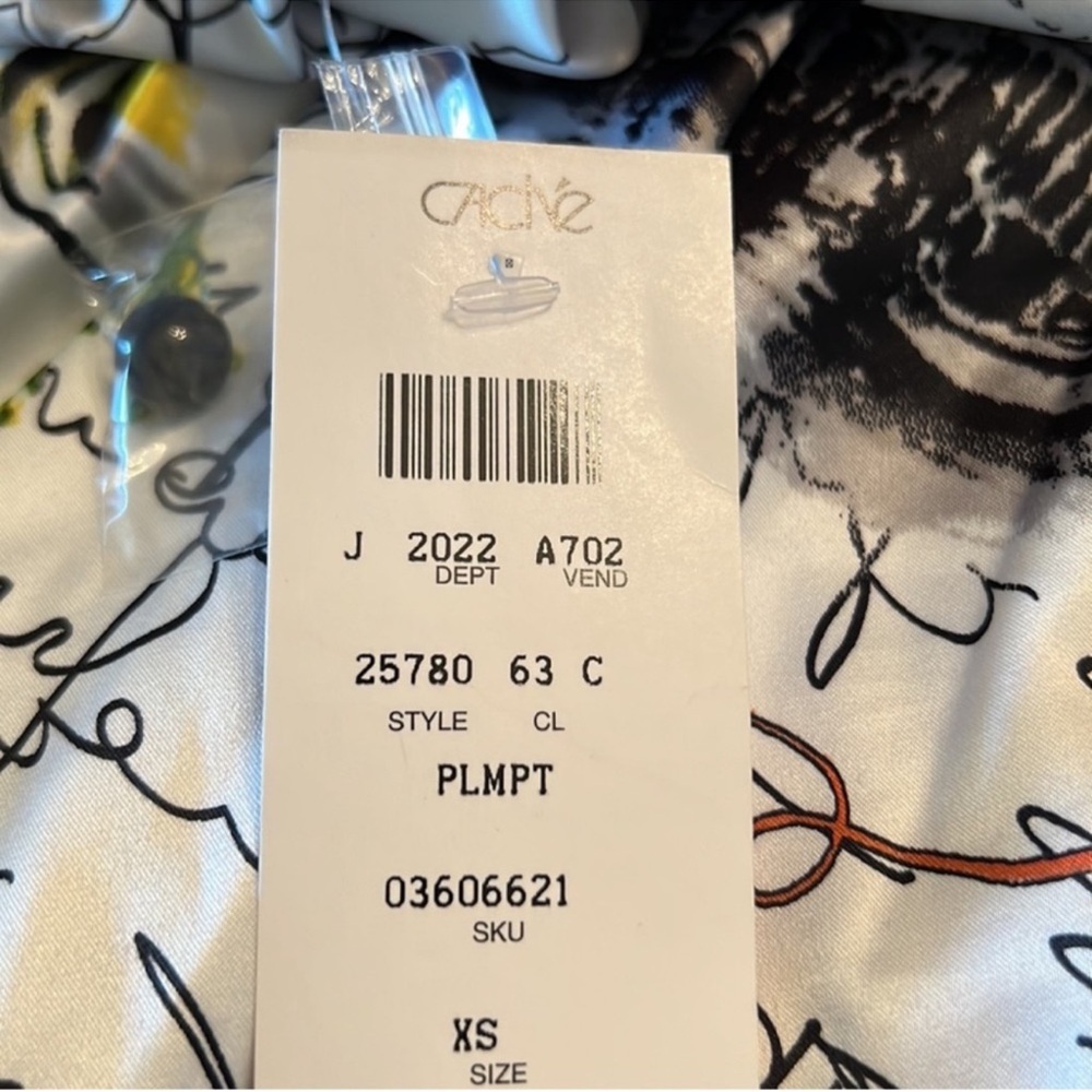 NWT Cache Halter Top - Picture 8 of 8